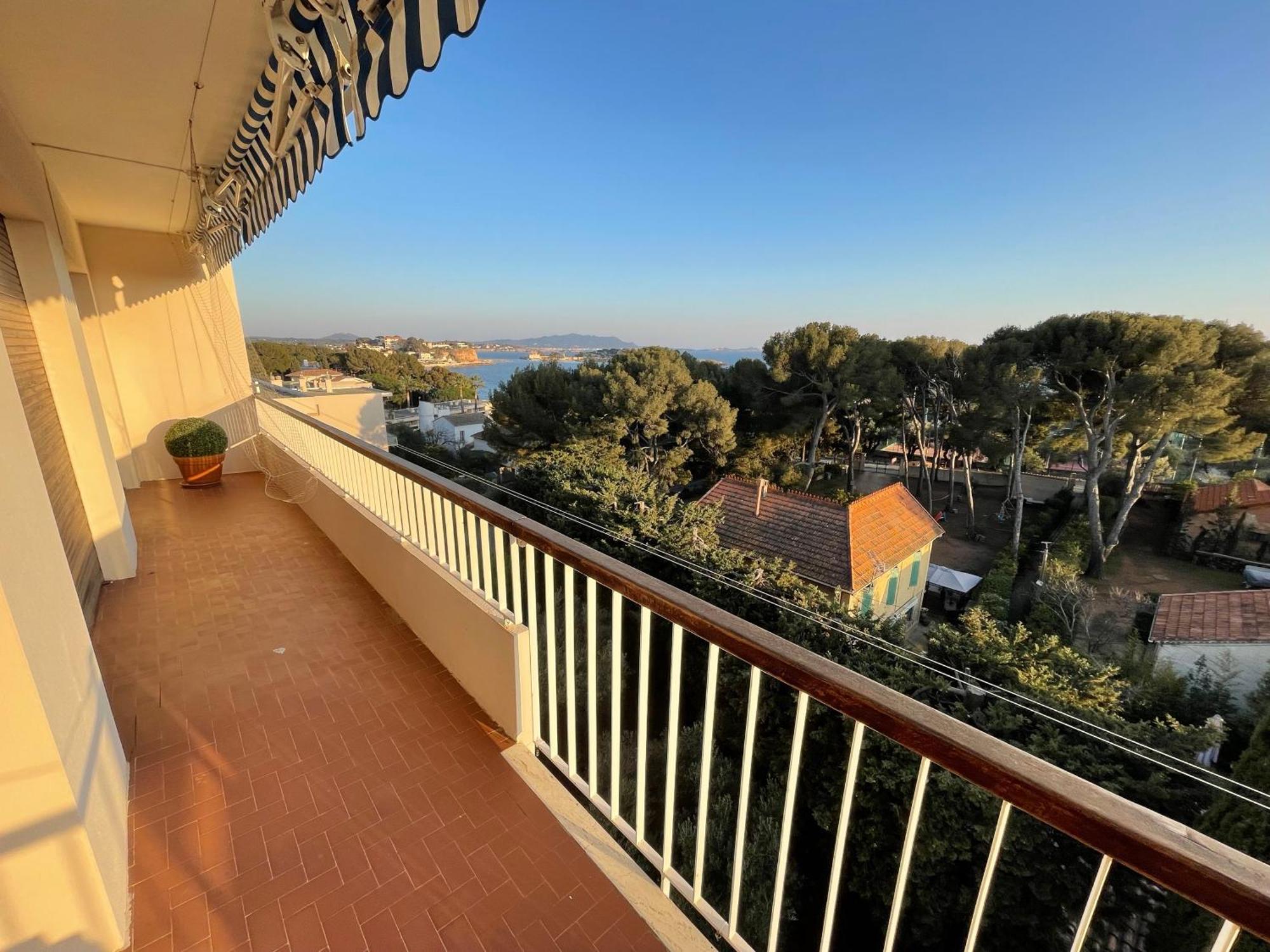 Appartement T3 Terrasse Vue Mer Bandol Kültér fotó